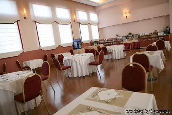 Hotel La Imora Jaén Étterem fotó